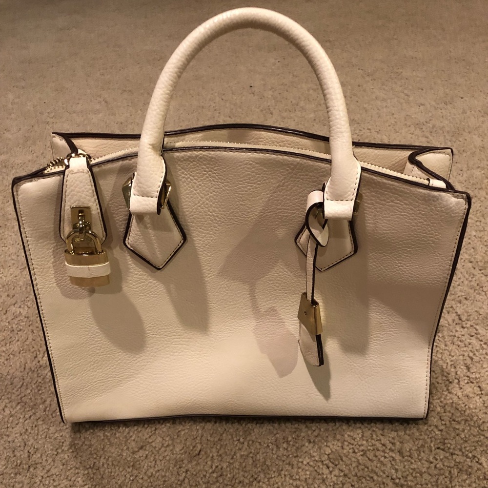 White tote